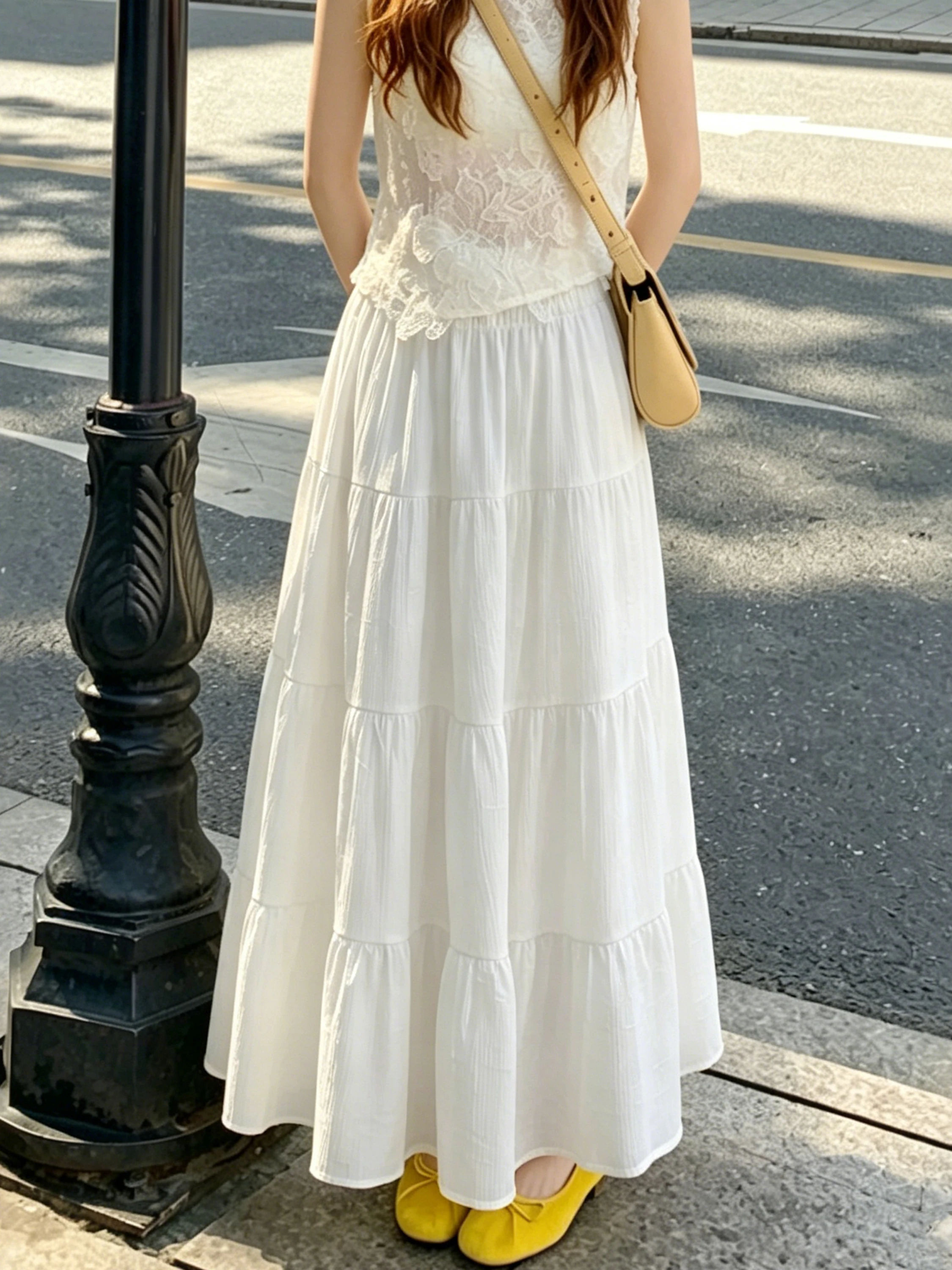 White Chiffon Pleated Skirt Women's Summer New Style Slimming Casual Drapey A-Line Umbrella Skirt Long Skirts
White Chiffon Pleated Skirt Women's Summer New Style Slimming Casual Drapey A-Line Umbrella Skirt Long Skirts