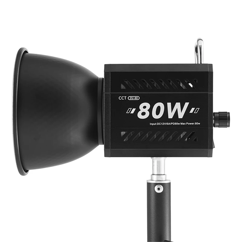 ZU-80 New 80W Handheld Outdoor Shooting Light COB High-power Fill Light Photography Light Live Video Shooting
ZU-80 New 80W Handheld Outdoor Shooting Light COB High-power Fill Light Photography Light Live Video Shooting