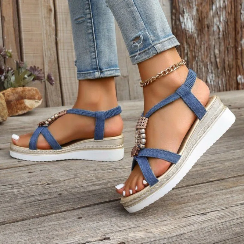 Sandals Women's 2026 Summer New Edition Beaded Women's Sandals Slope Heel Fish Mouth Sandals
Sandals Women's 2026 Summer New Edition Beaded Women's Sandals Slope Heel Fish Mouth Sandals
