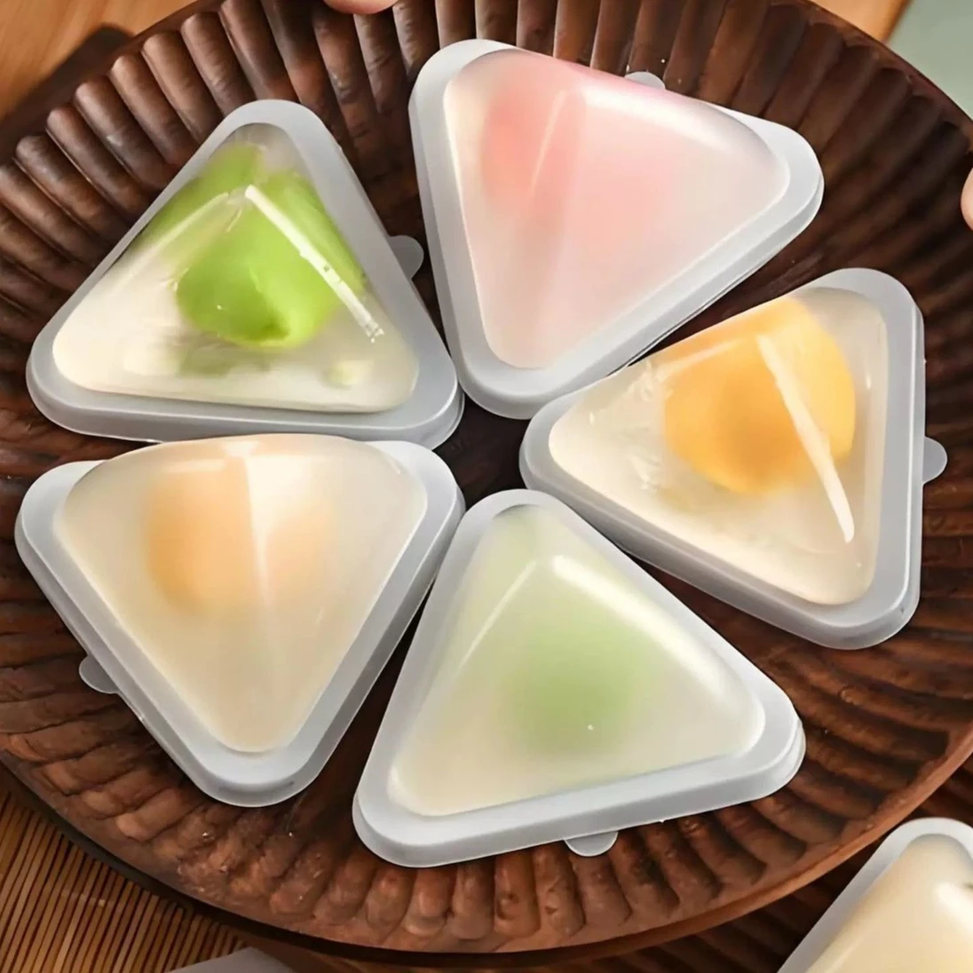 Crystal Durian Triangle Mold Transparent Ice Skin Crystal Mooncake Packaging Box Food Grade Material with No Odor Barware
Crystal Durian Triangle Mold Transparent Ice Skin Crystal Mooncake Packaging Box Food Grade Material with No Odor Barware