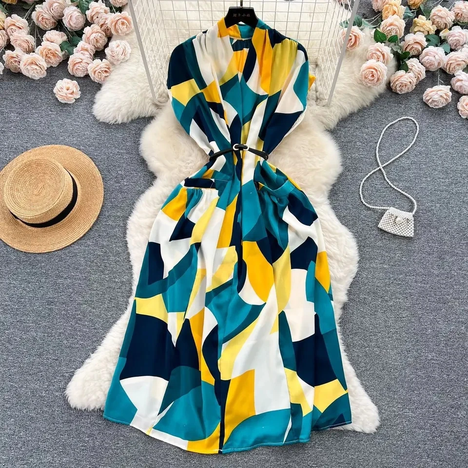 Retro Collar Printed Dress for Women in Summer, French Style Lace Up Waist, Loose Fit Slimming, Mid Length Shirt Dress
Retro Collar Printed Dress for Women in Summer, French Style Lace Up Waist, Loose Fit Slimming, Mid Length Shirt Dress