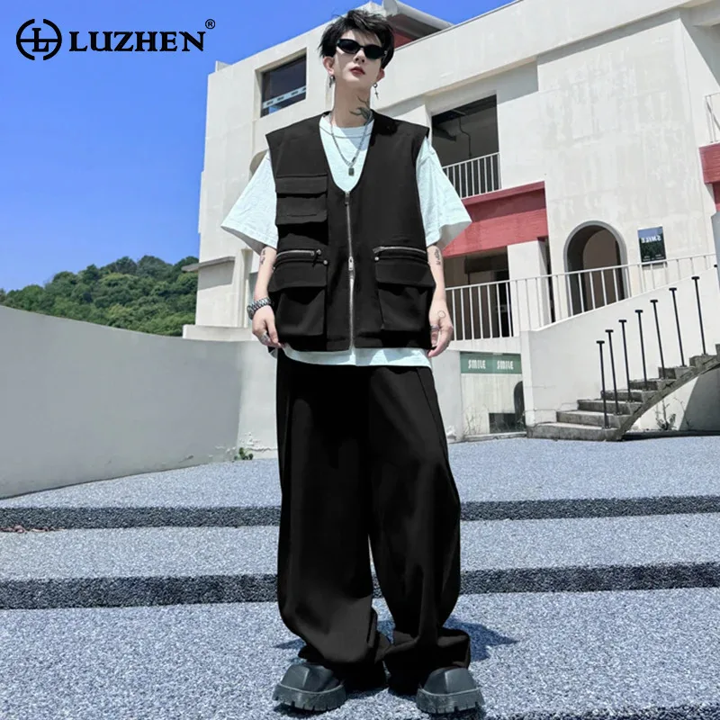 LUZHEN Stylish Two-piece Design Zipper Sleeveless Vests Pockets Splicing Sets Trendy Korean Baggy Men Straight Pants 2025 LZ9750
LUZHEN Stylish Two-piece Design Zipper Sleeveless Vests Pockets Splicing Sets Trendy Korean Baggy Men Straight Pants 2025 LZ9750
