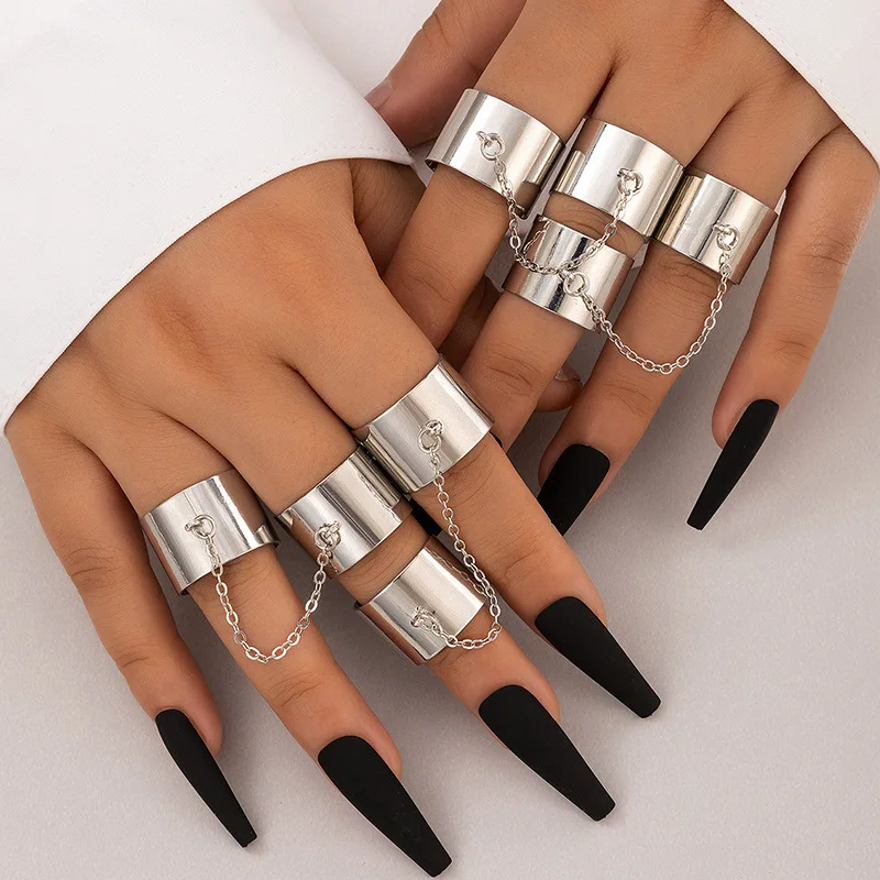 Cool Punk Hip Pop Rings Multi-layer Adjustable Chain Four Open Finger Rings Alloy Man Rotate Rings for Women Jewelry Gift
Cool Punk Hip Pop Rings Multi-layer Adjustable Chain Four Open Finger Rings Alloy Man Rotate Rings for Women Jewelry Gift
