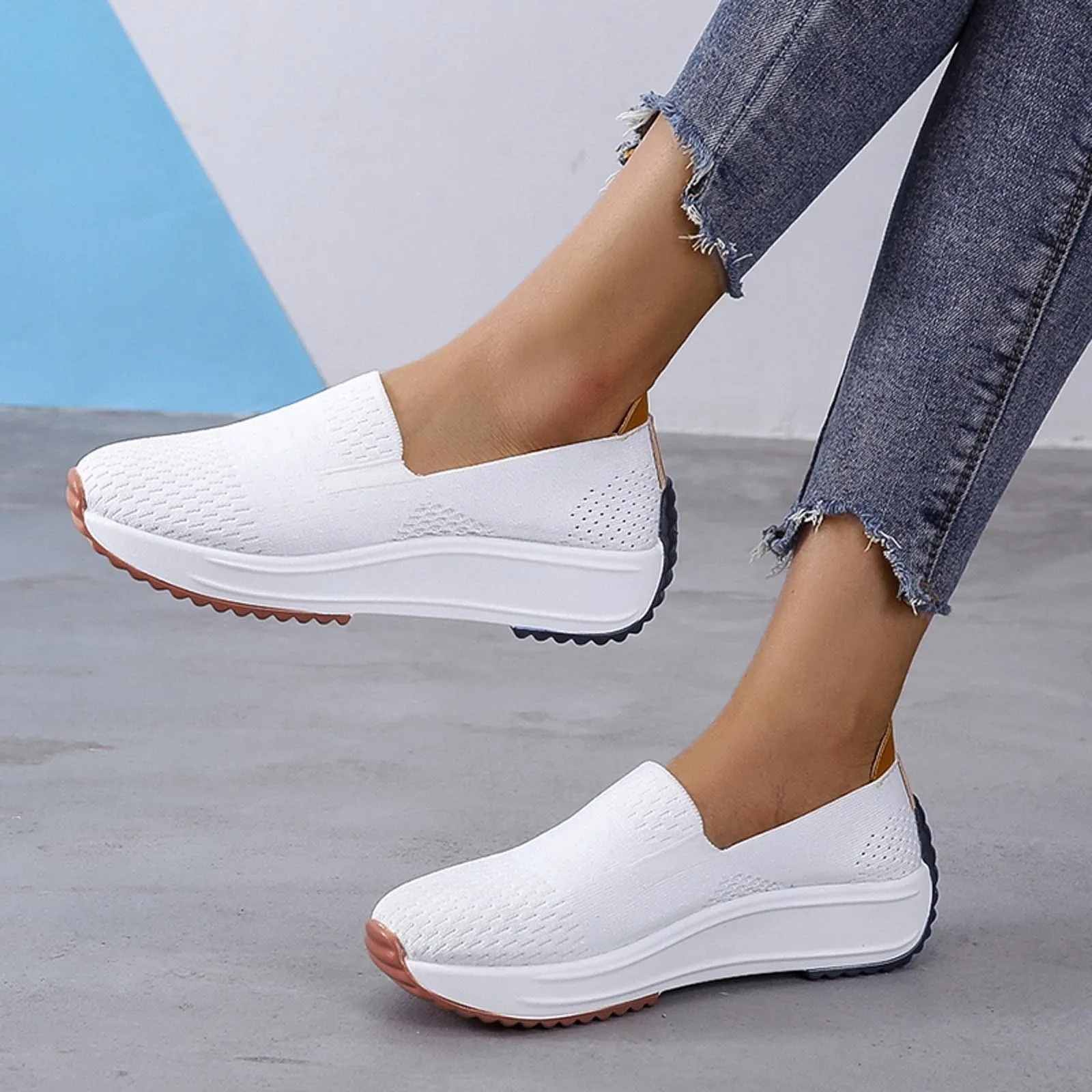 Fashion Women Casual Shoes Slip-on Breathable Sneakers Spring Summer Solid Thick Sole Loafers Comfortable Tennis Basket Shoes
Fashion Women Casual Shoes Slip-on Breathable Sneakers Spring Summer Solid Thick Sole Loafers Comfortable Tennis Basket Shoes