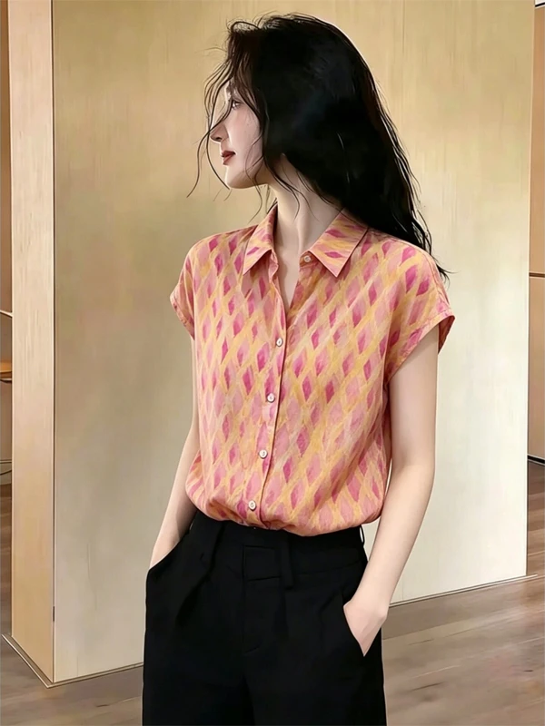Summer Short Sleeve Turn-down Collar Color Block Single Button Women's Shirt Stylish Fashionable Top Old Money Design Trendy
Summer Short Sleeve Turn-down Collar Color Block Single Button Women's Shirt Stylish Fashionable Top Old Money Design Trendy
