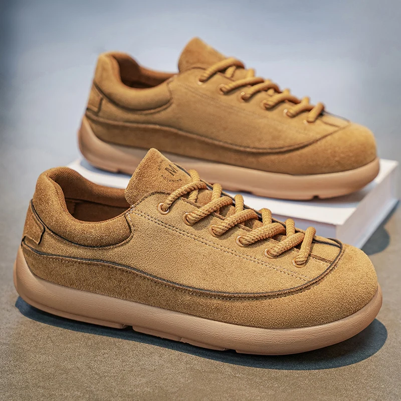 A pair of sports and casual shoes that are loose, comfortable, easy to wear, versatile, and trendy
A pair of sports and casual shoes that are loose, comfortable, easy to wear, versatile, and trendy