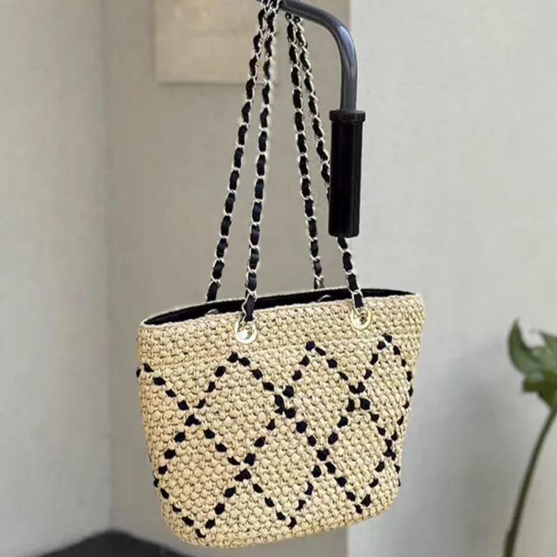 Summer Straw Woven Shoulder Bags,High-end Fashion Versatile Check Vacation Tote Bag,Casual Large Capacity Commuter Shoulder Bag
Summer Straw Woven Shoulder Bags,High-end Fashion Versatile Check Vacation Tote Bag,Casual Large Capacity Commuter Shoulder Bag