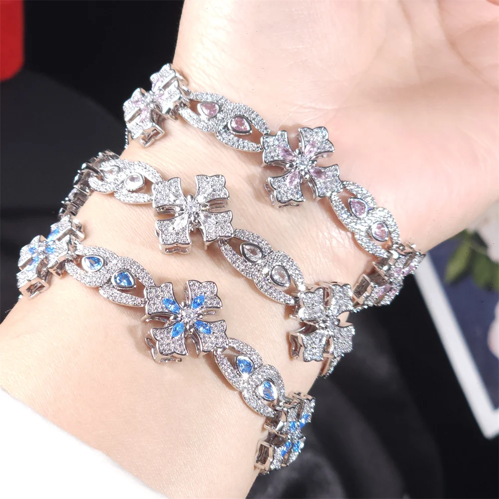 CZ Silver "8" Shape Horse Eyes Flower Bracelets Infinity Chain Hip Hop Pink Blue Leaf Bangle Iced Out Jewelry for Men Girlies
CZ Silver "8" Shape Horse Eyes Flower Bracelets Infinity Chain Hip Hop Pink Blue Leaf Bangle Iced Out Jewelry for Men Girlies