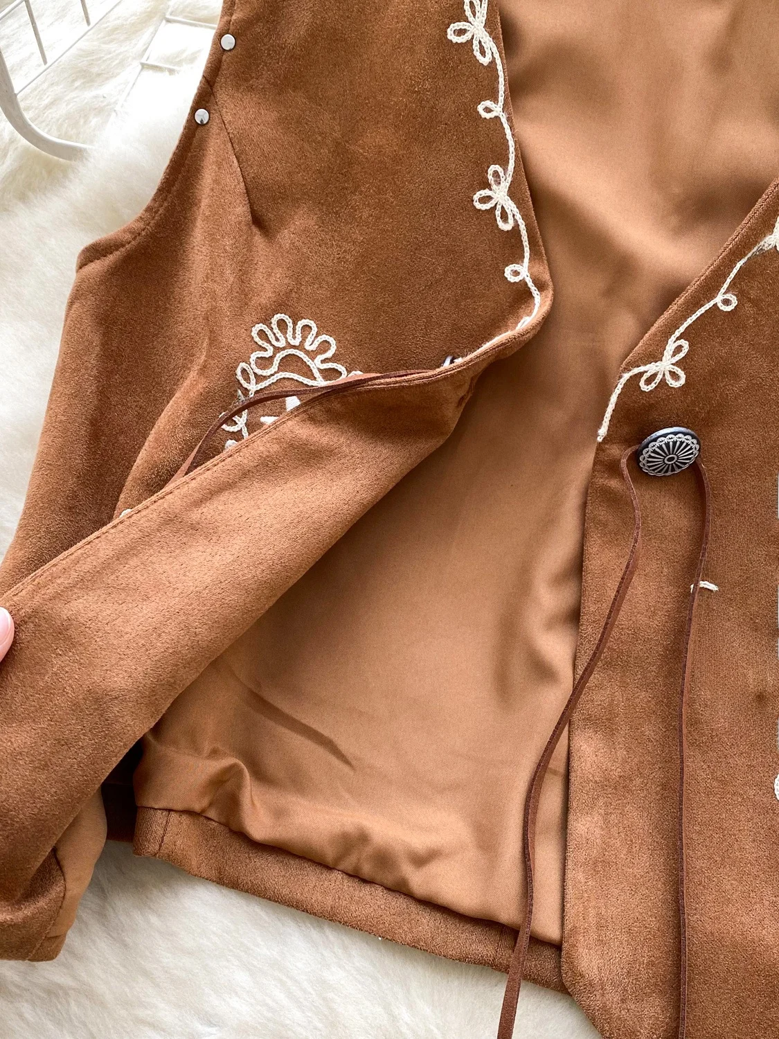 Retro Ethnic Sle Svel Vest Women's Summer New V-ne Embroidery Belted Loose Slimming Ele Open Cardigan Top
Retro Ethnic Sle Svel Vest Women's Summer New V-ne Embroidery Belted Loose Slimming Ele Open Cardigan Top