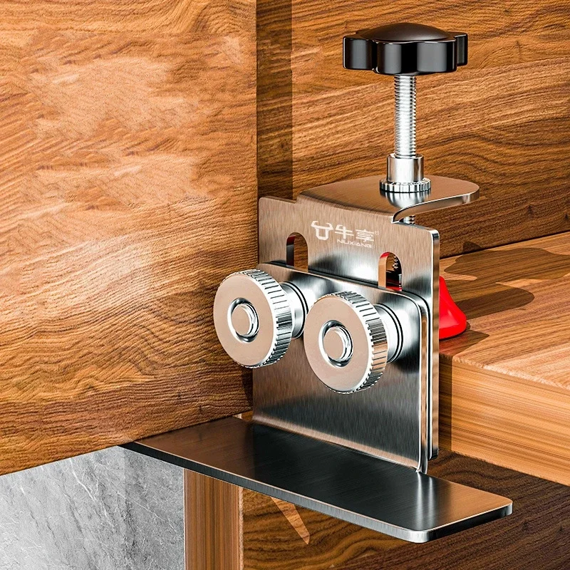 Multifunctional woodworking cabinet door mounting positioner Adjustable woodworking auxiliary stainless steel cabinet door
Multifunctional woodworking cabinet door mounting positioner Adjustable woodworking auxiliary stainless steel cabinet door