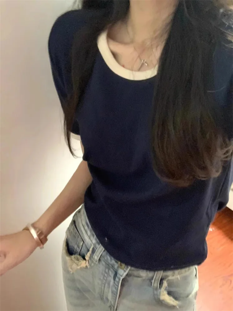 plus Size U-Neck Short Sleeve T-Shirt Women's Slim Fit Summer Top Color Block Design High Waist Korean Style Commute Wind
plus Size U-Neck Short Sleeve T-Shirt Women's Slim Fit Summer Top Color Block Design High Waist Korean Style Commute Wind