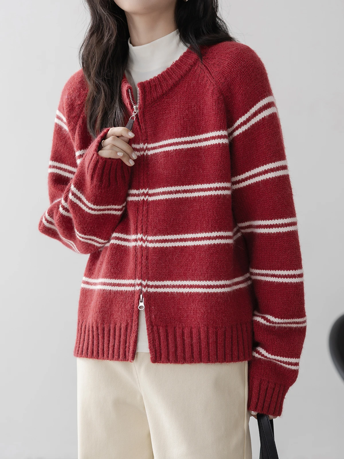 Red Striped Knitwear Women's Autumn Winter New Sle Double Zipper Open Cardigan Versatile Commute round Ne Long Sve Loo...
Red Striped Knitwear Women's Autumn Winter New Sle Double Zipper Open Cardigan Versatile Commute round Ne Long Sve Loo...