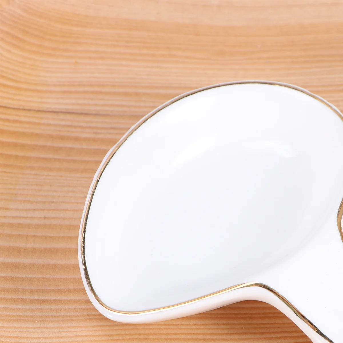 2Pcs Gold Ceramic Chopstick Rack Chopsticks Rest Holder Seasoning Dish Elegant Tableware for Dinner Party
2Pcs Gold Ceramic Chopstick Rack Chopsticks Rest Holder Seasoning Dish Elegant Tableware for Dinner Party