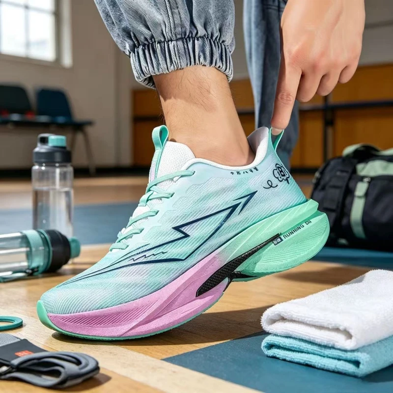 Lightweight Breathable Men's Running Shoes Anti-slip Athletic Sneakers for Jogging Gym Workout
Lightweight Breathable Men's Running Shoes Anti-slip Athletic Sneakers for Jogging Gym Workout