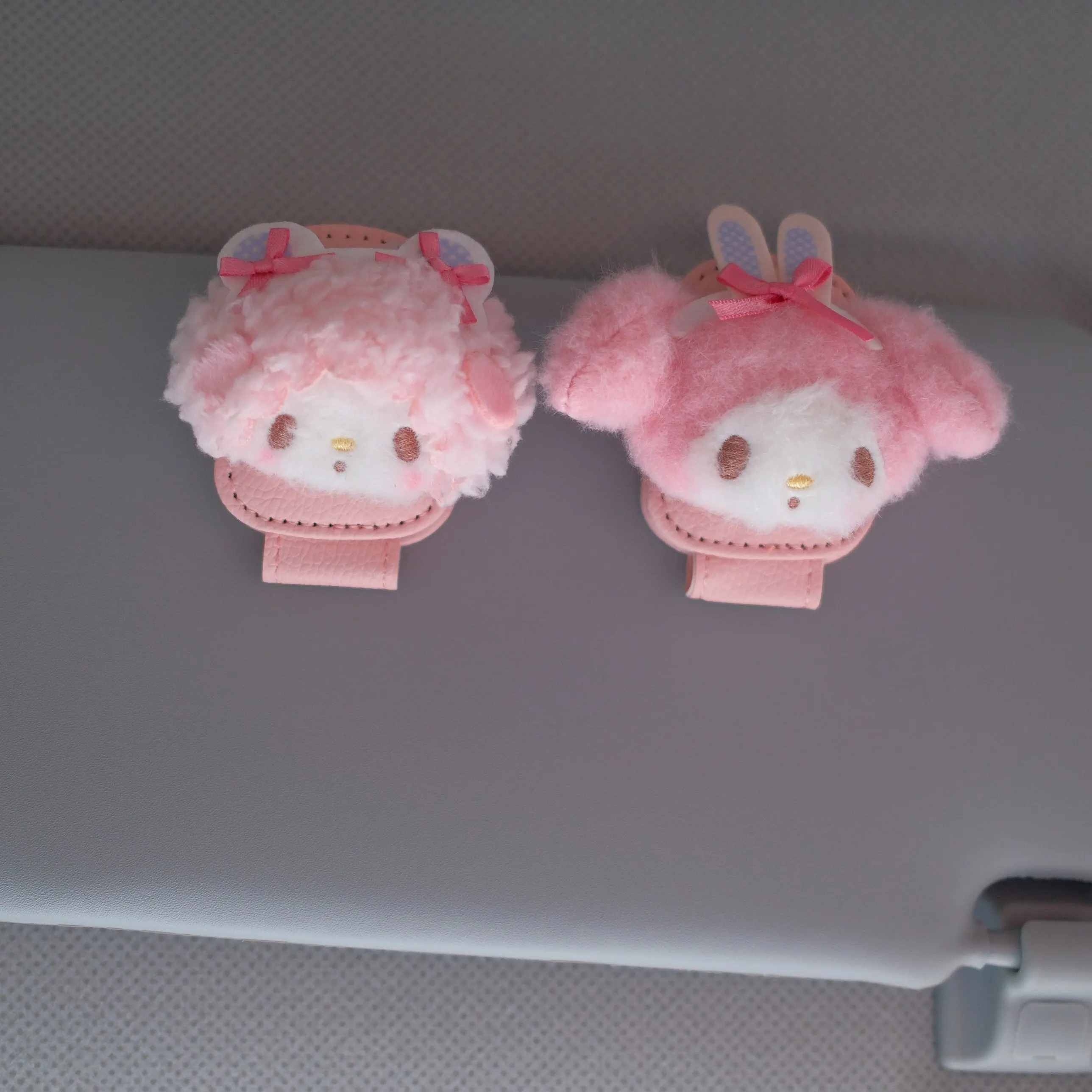 Melody Car Sunglasses Clip Sun Visor Glasses Holder Card Ticket Holder Magnetic Suction Stable Storage Clips Eyeglasses Hanger
Melody Car Sunglasses Clip Sun Visor Glasses Holder Card Ticket Holder Magnetic Suction Stable Storage Clips Eyeglasses Hanger