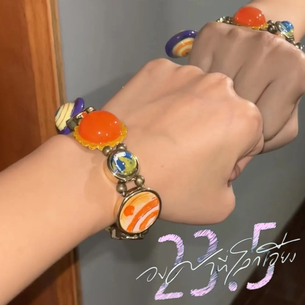TV 23.5 Degree The World Incline Bracelet MilkLove Cosplay 23 Point 5 Hand Chain Planet Color Bangle Jewelry Accessories Props
TV 23.5 Degree The World Incline Bracelet MilkLove Cosplay 23 Point 5 Hand Chain Planet Color Bangle Jewelry Accessories Props