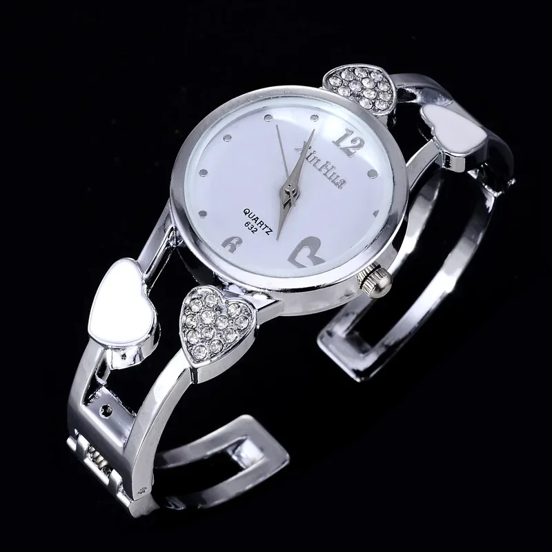 Bracelet Watch for Women Heart Diamond Band Wristwatches Luxury Bracelet Stainless Steel Strap Love Girl Student Quartz Gift
Bracelet Watch for Women Heart Diamond Band Wristwatches Luxury Bracelet Stainless Steel Strap Love Girl Student Quartz Gift