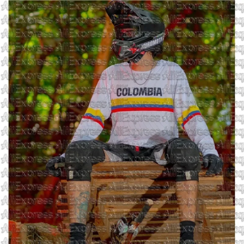 Off Road Race Mountain Downhill Off-road Motorcycle Riding Suit Long Sleeved Breathable Quick Drying Team for Men and Women
Off Road Race Mountain Downhill Off-road Motorcycle Riding Suit Long Sleeved Breathable Quick Drying Team for Men and Women