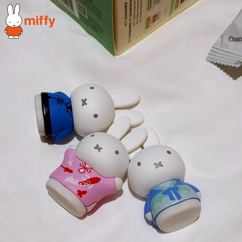 Miffy Ancient Chinese Style Blind Box Mini Figurine Desktop Ornament Trendy Collectible Toy Home Decoration Gift For Women Gift
Miffy Ancient Chinese Style Blind Box Mini Figurine Desktop Ornament Trendy Collectible Toy Home Decoration Gift For Women Gift
