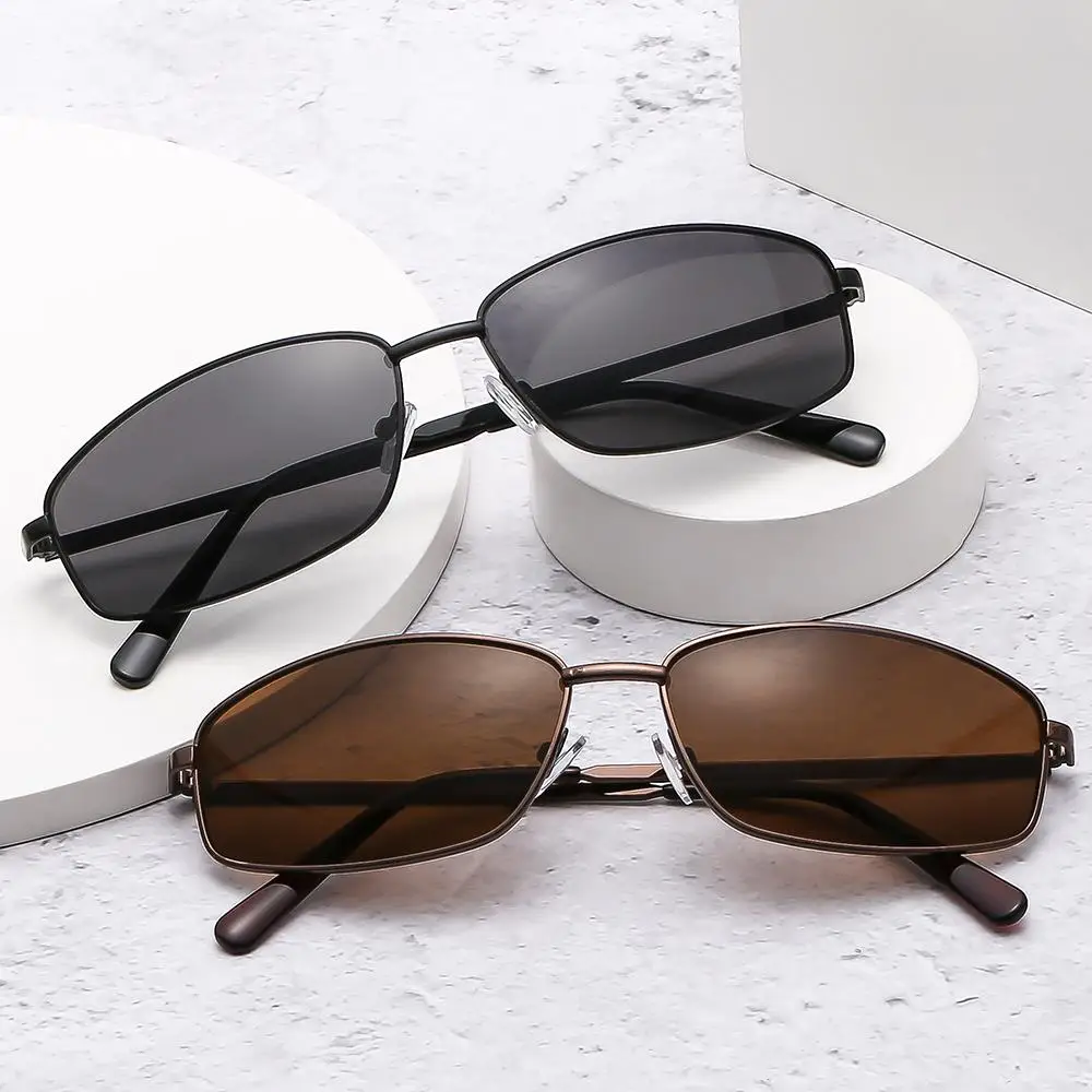 Luxury Vintage American Sunglasses Metal Frame Y2K Rectangle Shades Hot UV400 Eyewear for Women & Men
Luxury Vintage American Sunglasses Metal Frame Y2K Rectangle Shades Hot UV400 Eyewear for Women & Men