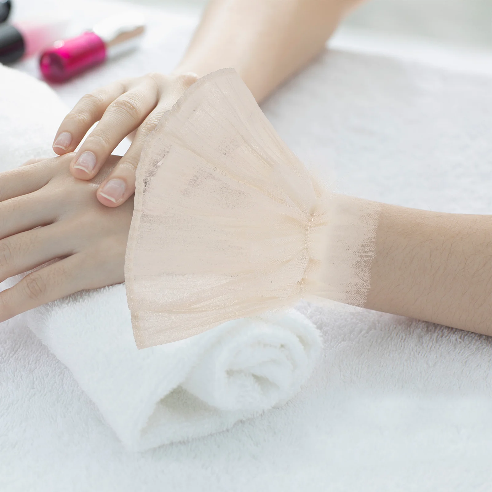 1Pair White Mesh Wrist Cuffs for Nail Art Photo Shoot Detachable Sleeve Design Soft Comfortable Bridal Wedding Accessory Elegant
1Pair White Mesh Wrist Cuffs for Nail Art Photo Shoot Detachable Sleeve Design Soft Comfortable Bridal Wedding Accessory Elegant