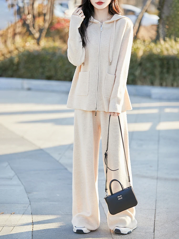 Women's Suit Spring Autumn 100% Merino Wool Cardigan Hooded Sweater Fashion High Waist Straight Pants Knitting Two Piece Set
Women's Suit Spring Autumn 100% Merino Wool Cardigan Hooded Sweater Fashion High Waist Straight Pants Knitting Two Piece Set