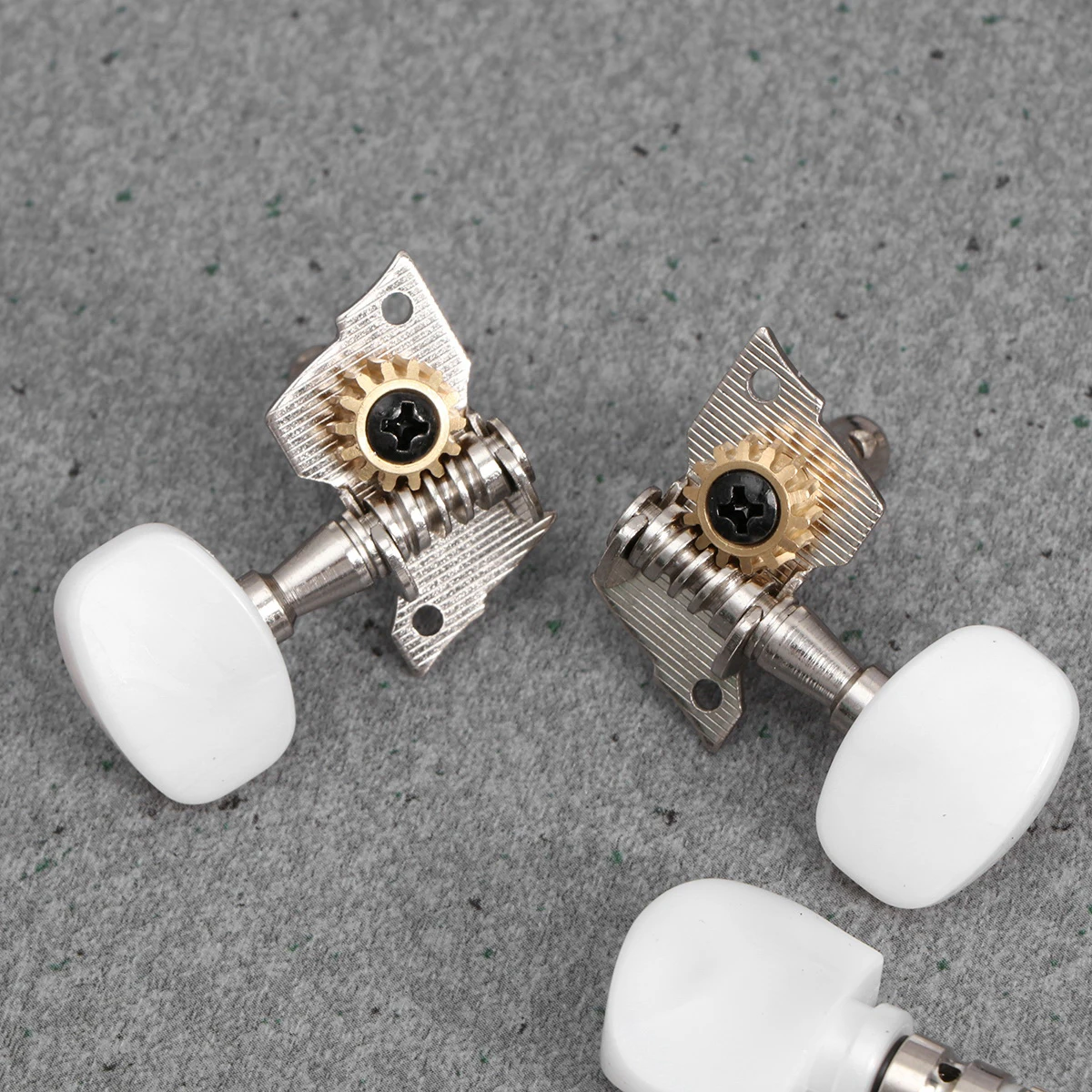 Banjo machine heads Banjo tuners Banjo tuning pegs Banjo tuning key Banjo bushings
Banjo machine heads Banjo tuners Banjo tuning pegs Banjo tuning key Banjo bushings