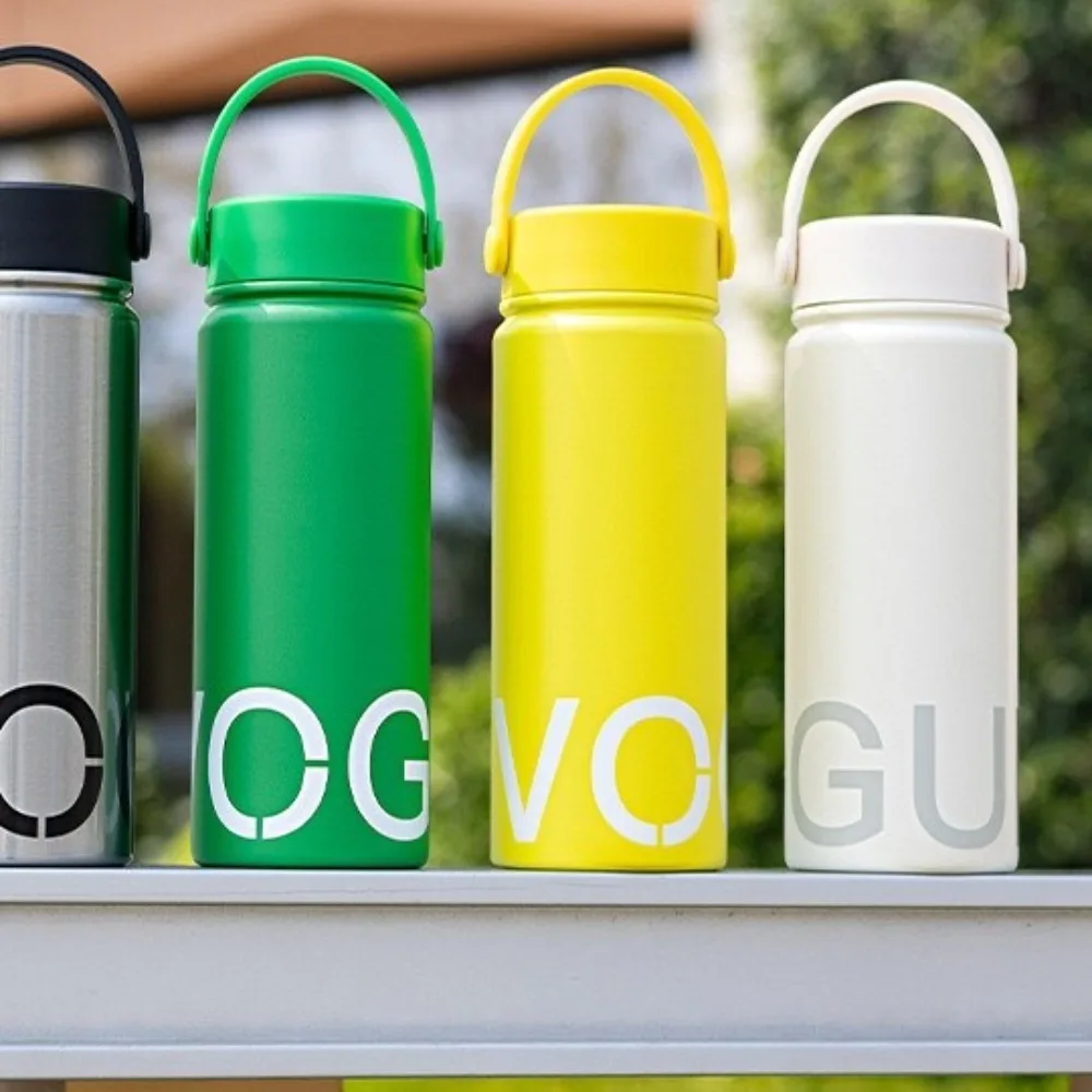 Durable Portable Insulated Cup Light Luxury Stainless Steel Cold Insulation Bottle Large Capacity 550ml Water Bottle Car
Durable Portable Insulated Cup Light Luxury Stainless Steel Cold Insulation Bottle Large Capacity 550ml Water Bottle Car