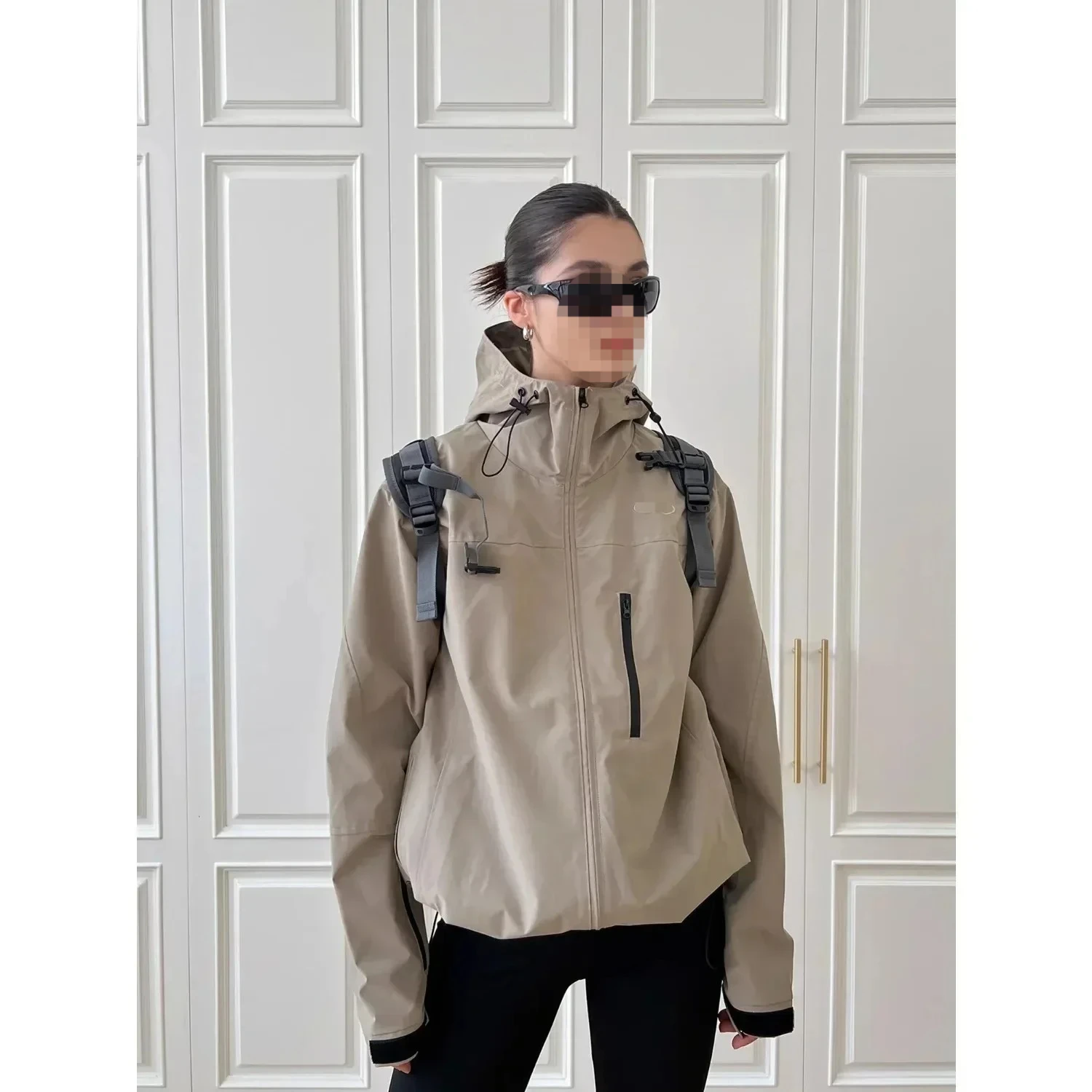 DAILOU Y2K Vintage Windbreaker Jacket Women Gorpcore Streetwear Taupe Hooded Outerwear Oversized Hip Hop Techwear Black Coat
DAILOU Y2K Vintage Windbreaker Jacket Women Gorpcore Streetwear Taupe Hooded Outerwear Oversized Hip Hop Techwear Black Coat