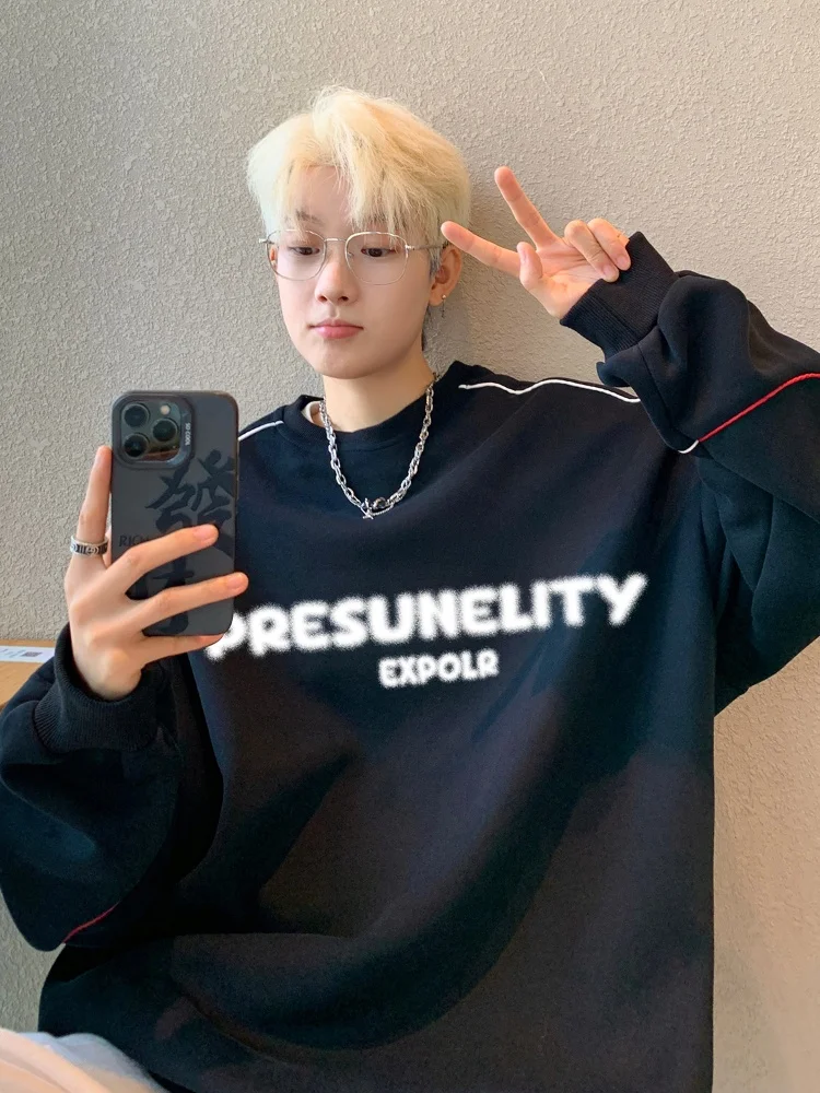 Модный свитшот с буквенным принтом и круглым вырезом, мужской, весенне-осенний, повседневный, оверсайз, в американском стиле, свободного кроя, удобный, уличный стиль
Модный свитшот с буквенным принтом и круглым вырезом, мужской, весенне-осенний, повседневный, оверсайз, в американском стиле, свободного кроя, удобный, уличный стиль