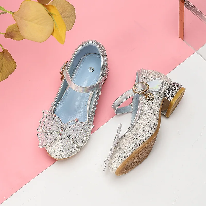 New girls elegant noble princess 2025 new spring little girl fashion rhinestone Korean version leather shoes children's shoes
New girls elegant noble princess 2025 new spring little girl fashion rhinestone Korean version leather shoes children's shoes