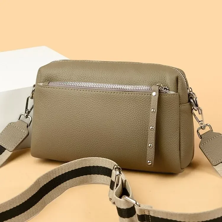 New Fashion Leopard Women Handbags European Designer Cow Genuine Leather Shoulder Bags Female Brand Luxury Crossbody Boston Bag
New Fashion Leopard Women Handbags European Designer Cow Genuine Leather Shoulder Bags Female Brand Luxury Crossbody Boston Bag