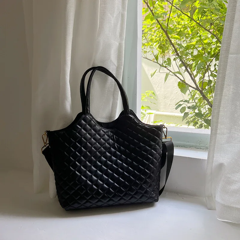 Women Down Satchel Bag Adjustable Strap Top Handle Bag Large Capacity Diamond Quilted Tote Bag Padding Shoulder Bag Shopping Bag
Women Down Satchel Bag Adjustable Strap Top Handle Bag Large Capacity Diamond Quilted Tote Bag Padding Shoulder Bag Shopping Bag
