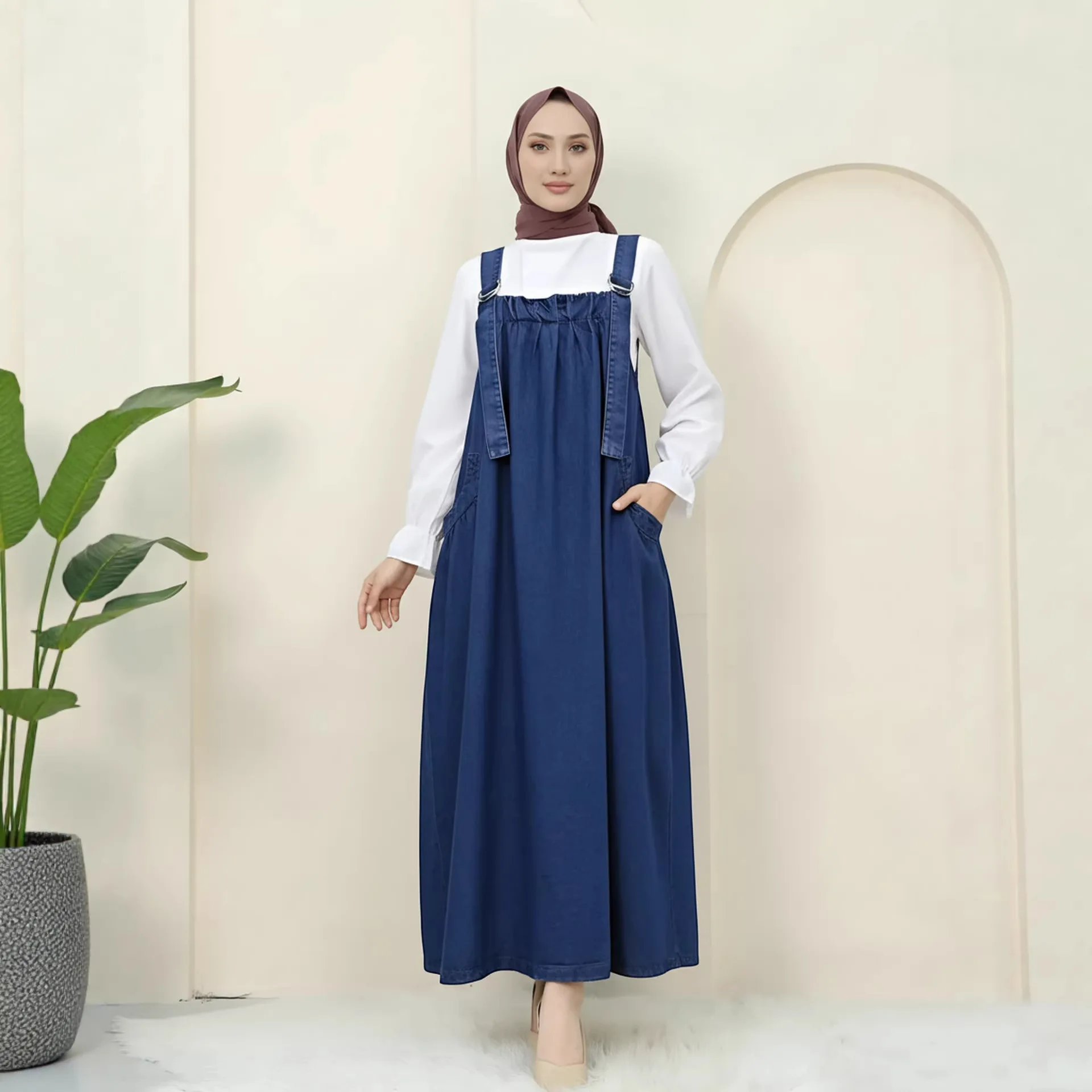 Muslim Casual Loose Denim Halter Dress for Women 2026 Spring New Dubai Abaya Kaftan Turkey Caftan Islam Clothing Femme Robe Gown
Muslim Casual Loose Denim Halter Dress for Women 2026 Spring New Dubai Abaya Kaftan Turkey Caftan Islam Clothing Femme Robe Gown