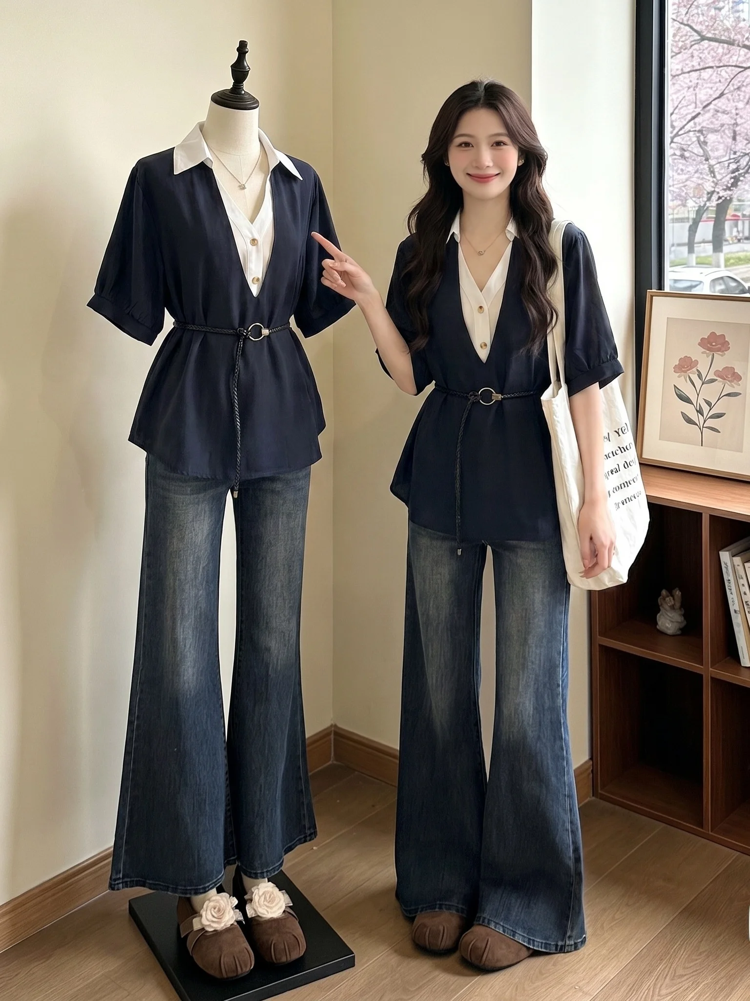 Elegant Dark Blue V-Neck Shoulder Shirt Women's plus Size Summer New Style Waist-Cinching Top Korean Style Commute Wind
Elegant Dark Blue V-Neck Shoulder Shirt Women's plus Size Summer New Style Waist-Cinching Top Korean Style Commute Wind