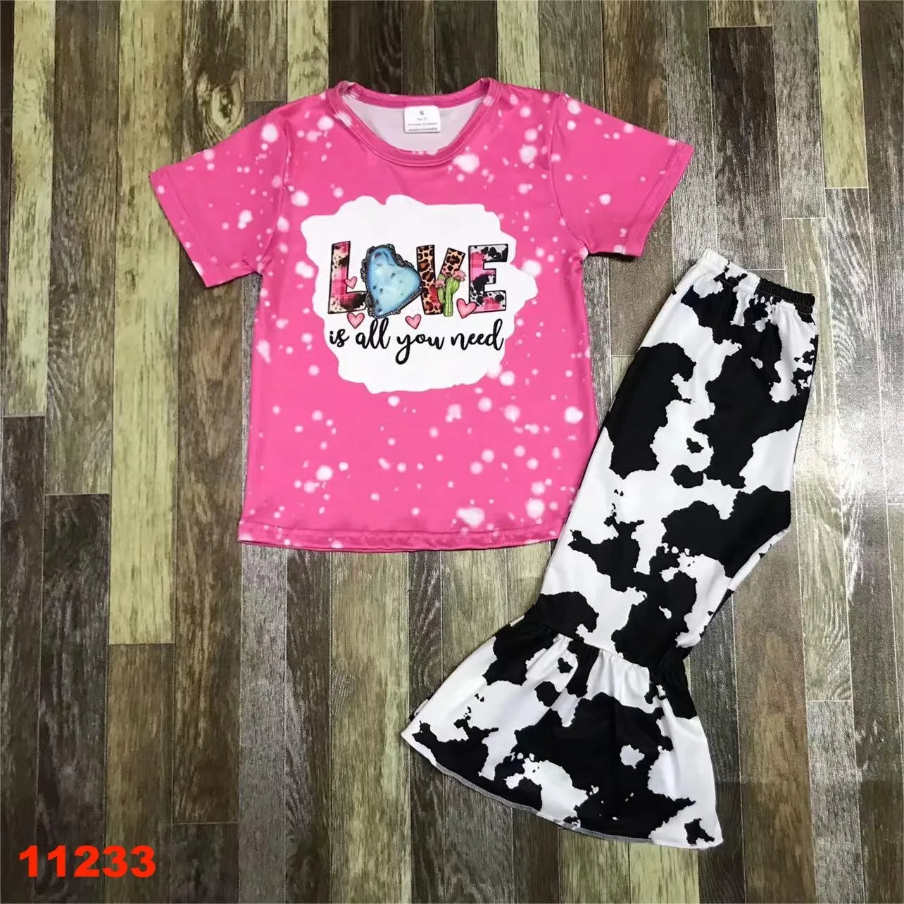 Cow 2 pieces Pink Valentines Day Love Girl Baby Dress and Pants Set 2 Pieces Pure Cotton Romantic Childrens Girls Clothes
Cow 2 pieces Pink Valentines Day Love Girl Baby Dress and Pants Set 2 Pieces Pure Cotton Romantic Childrens Girls Clothes