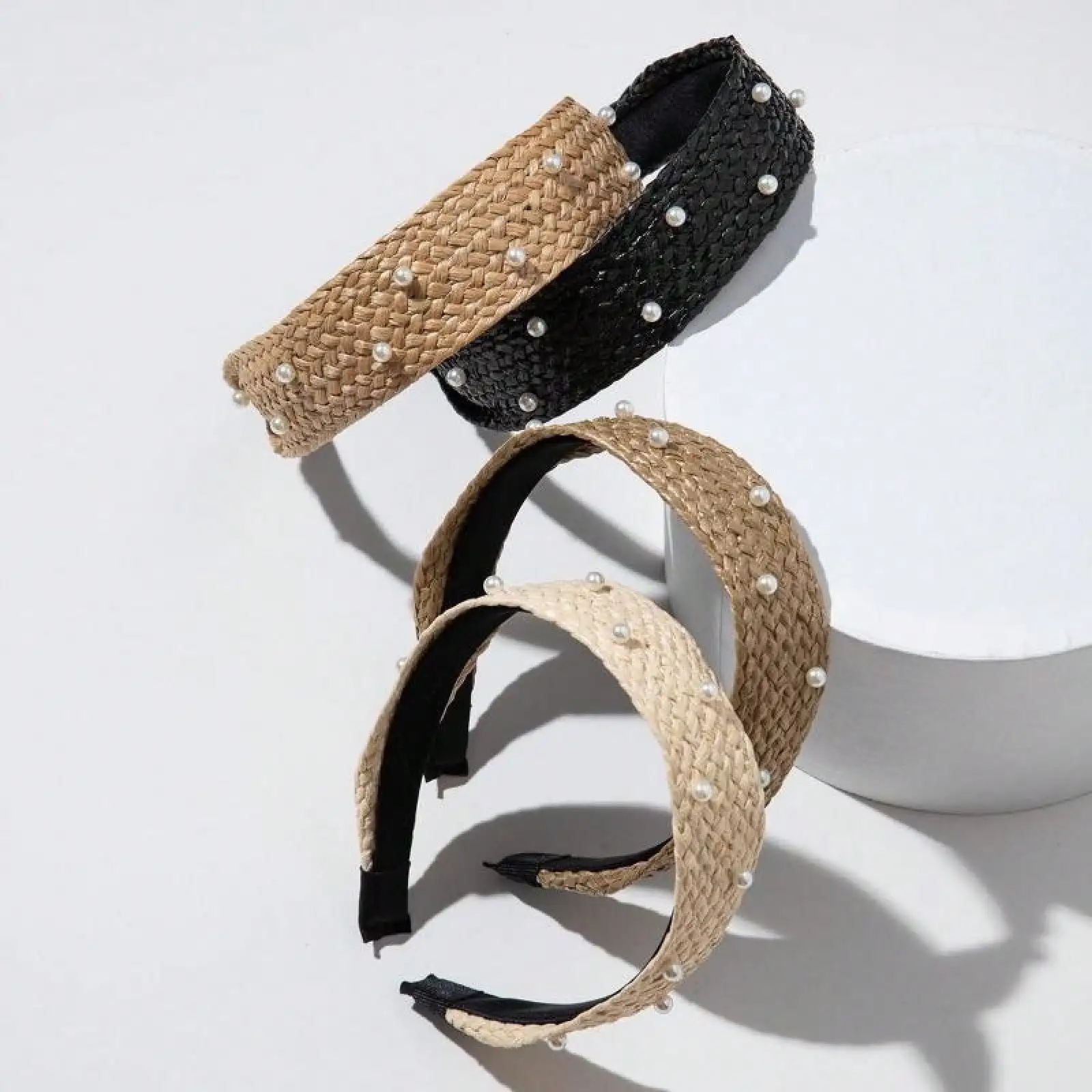 1 Piece Vintage-Style Resin Headband With Woven Rattan Design, Fashionable Retro Headwear Adults.
1 Piece Vintage-Style Resin Headband With Woven Rattan Design, Fashionable Retro Headwear Adults.