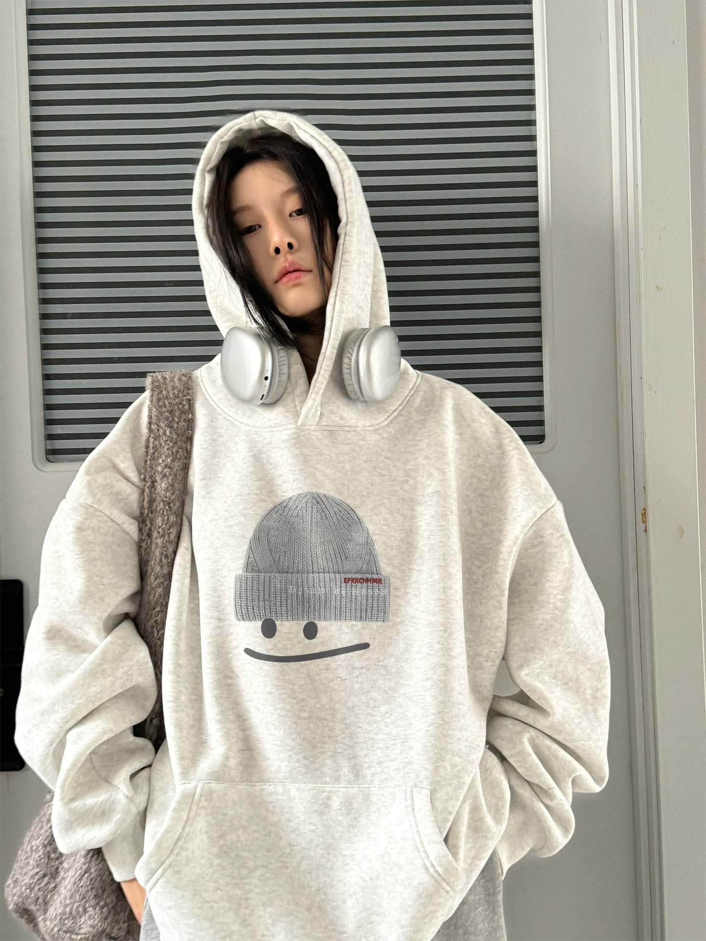 Retro American Hoodie Women's Autumn Winter Thickened Laid-back Style Versatile Outerwear Long Sleeve round Neck Print Cotton
Retro American Hoodie Women's Autumn Winter Thickened Laid-back Style Versatile Outerwear Long Sleeve round Neck Print Cotton