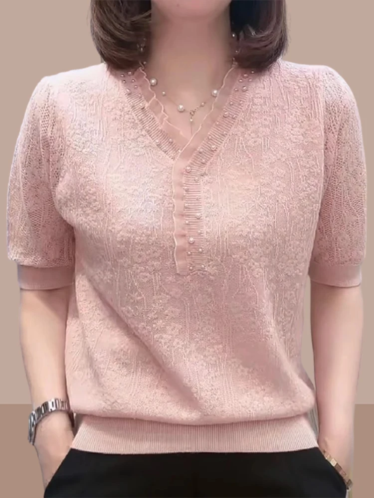 Elegant V-Neck Beaded Knitwear Summer Lace Short Sleeve T-Shirt Women's New Style Base Layer Inner Wear Top Korean Loose Fit
Elegant V-Neck Beaded Knitwear Summer Lace Short Sleeve T-Shirt Women's New Style Base Layer Inner Wear Top Korean Loose Fit