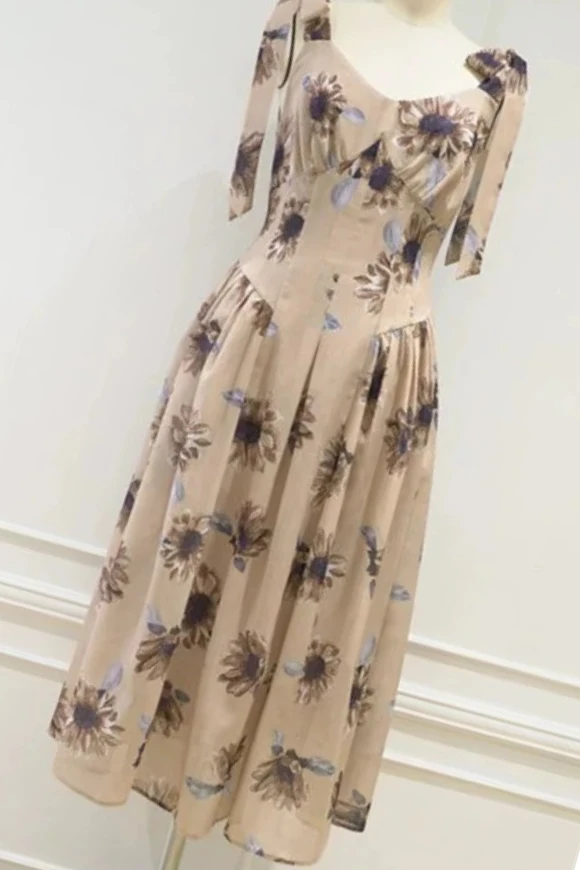 Модные длинные элегантные платья для женщин в японском стиле, новинка лета 2025, винтажное тонкое платье без рукавов с бантом на шнуровке и бантом Femme
Модные длинные элегантные платья для женщин в японском стиле, новинка лета 2025, винтажное тонкое платье без рукавов с бантом на шнуровке и бантом Femme