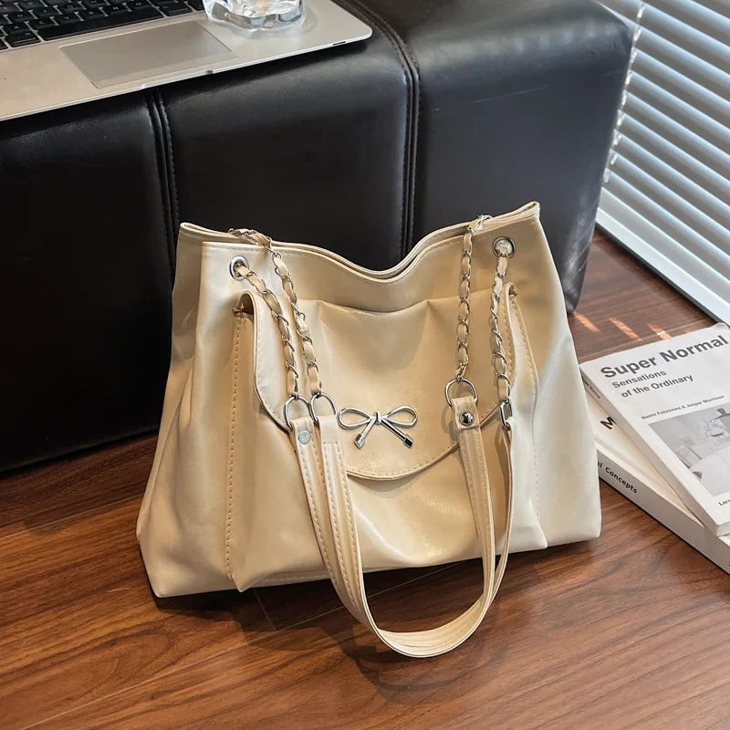 2025 New Large Tote Bag for Women, Spacious Underarm Purse, Lightweight Minimalist Casual Shoulder Bag, Vintage Chic PU Leather
2025 New Large Tote Bag for Women, Spacious Underarm Purse, Lightweight Minimalist Casual Shoulder Bag, Vintage Chic PU Leather