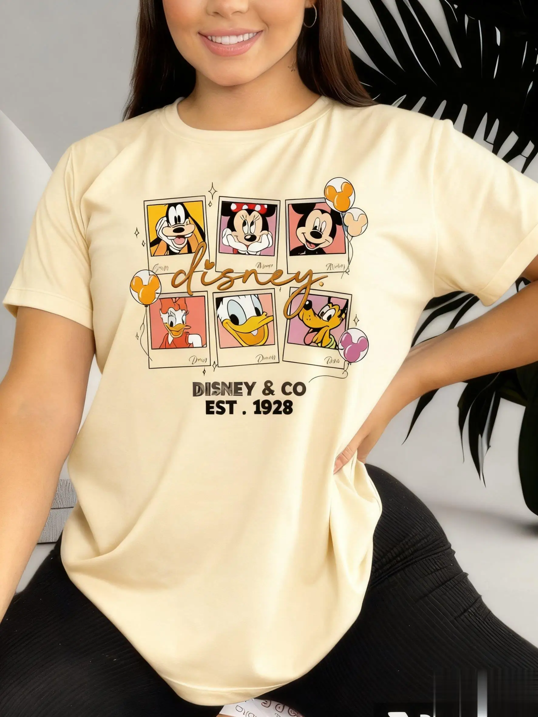 Streetwear Disney Mickey Minnie Graphic T-shirt Men Women Cotton Fashion Casual Tops New Summer Short Sleeve Tee Vintage Cartoon
Streetwear Disney Mickey Minnie Graphic T-shirt Men Women Cotton Fashion Casual Tops New Summer Short Sleeve Tee Vintage Cartoon