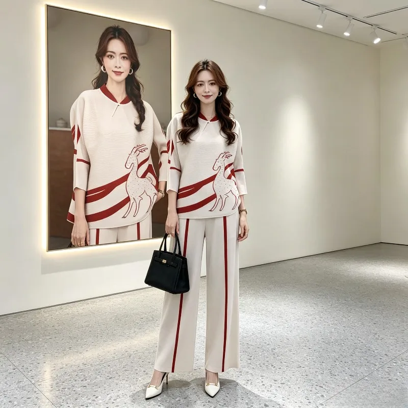 Miyake Pleated 2026 Elegant Chinese Style Suit for Women Dignified and Stylish Loose Fit High Waist Commuter Two-Piece Set Pleat
Miyake Pleated 2026 Elegant Chinese Style Suit for Women Dignified and Stylish Loose Fit High Waist Commuter Two-Piece Set Pleat