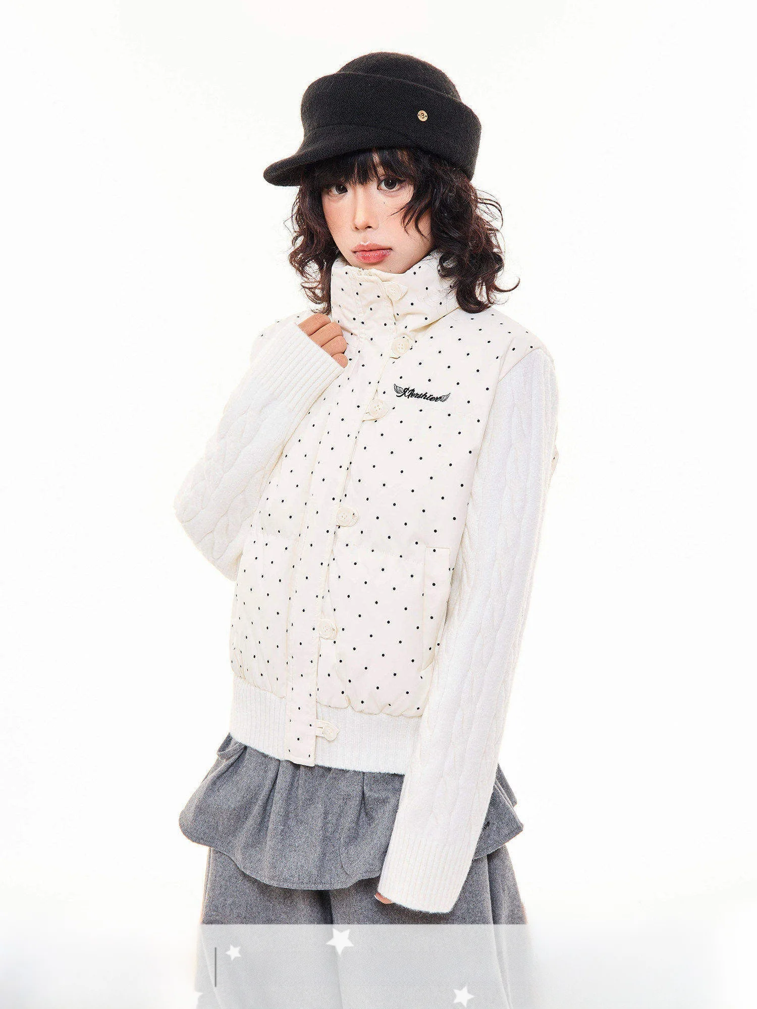 Теплая женская зимняя куртка свободного кроя с воротником-стойкой, вязаная в горошек, из хлопка и полиэстера, с наполнителем
Теплая женская зимняя куртка свободного кроя с воротником-стойкой, вязаная в горошек, из хлопка и полиэстера, с наполнителем