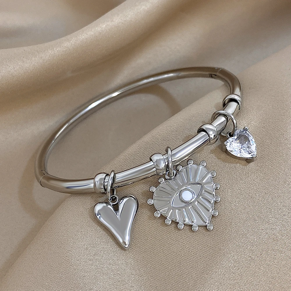 Freetry Trendy Glossy Stainless Steel Bangle Big Heart Rhinestone Eyes Pendant Bracelet for Women Bangles Waterproof Jewelry New
Freetry Trendy Glossy Stainless Steel Bangle Big Heart Rhinestone Eyes Pendant Bracelet for Women Bangles Waterproof Jewelry New