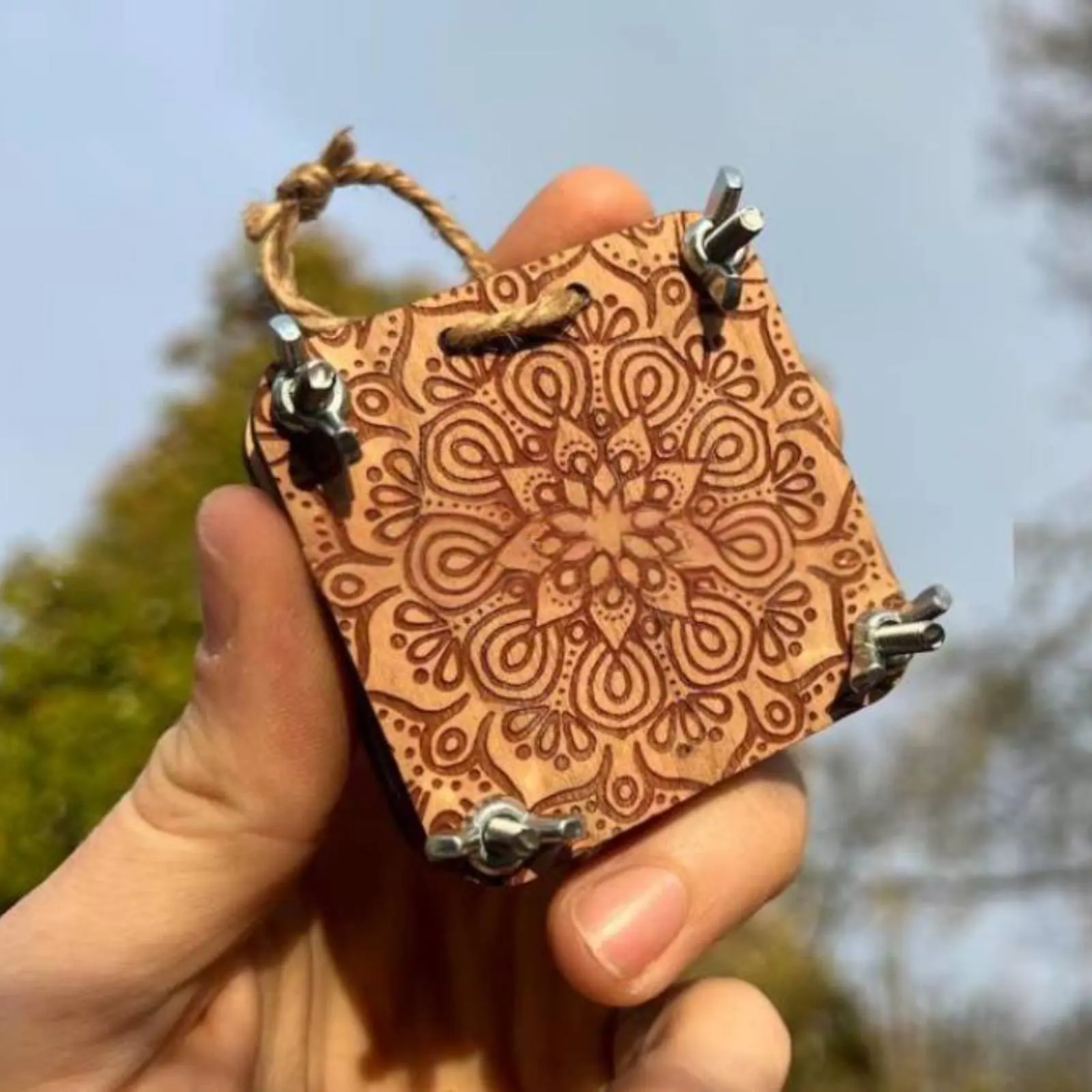 Pocket Flower Press Portable Wooden Flower Press Craft Supply Natural Color Preservation Even Drying for Crafting
Pocket Flower Press Portable Wooden Flower Press Craft Supply Natural Color Preservation Even Drying for Crafting