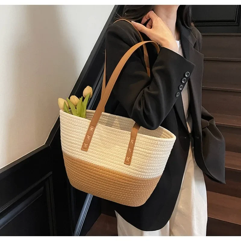 Hot Sale Straw Woven Contrast Color Shoulder Bags Large Capacity Personality Casual Handbags for Women 2025 Fashion New
Hot Sale Straw Woven Contrast Color Shoulder Bags Large Capacity Personality Casual Handbags for Women 2025 Fashion New