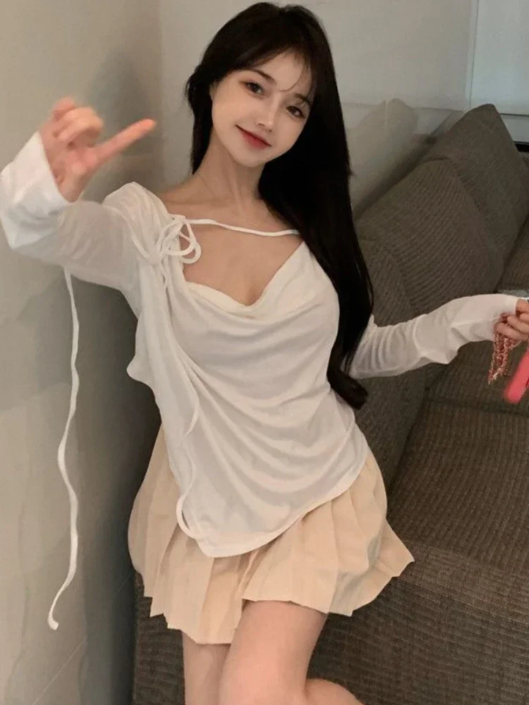 2 Pcs Sets Women Irregular Hotsweet V-neck T-shirts Mini Skirts Simple Ulzzang Casual Pleated Streetwear Ins Fashion New Spring
2 Pcs Sets Women Irregular Hotsweet V-neck T-shirts Mini Skirts Simple Ulzzang Casual Pleated Streetwear Ins Fashion New Spring