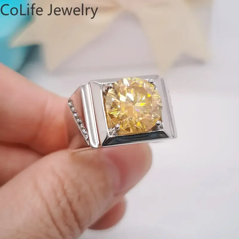 Luxury Yellow Moissanite Ring for Men 925 Silver 11mm 5ct VVS Grade Moissanite Men Ring Can Pass Diamond Testing
Luxury Yellow Moissanite Ring for Men 925 Silver 11mm 5ct VVS Grade Moissanite Men Ring Can Pass Diamond Testing