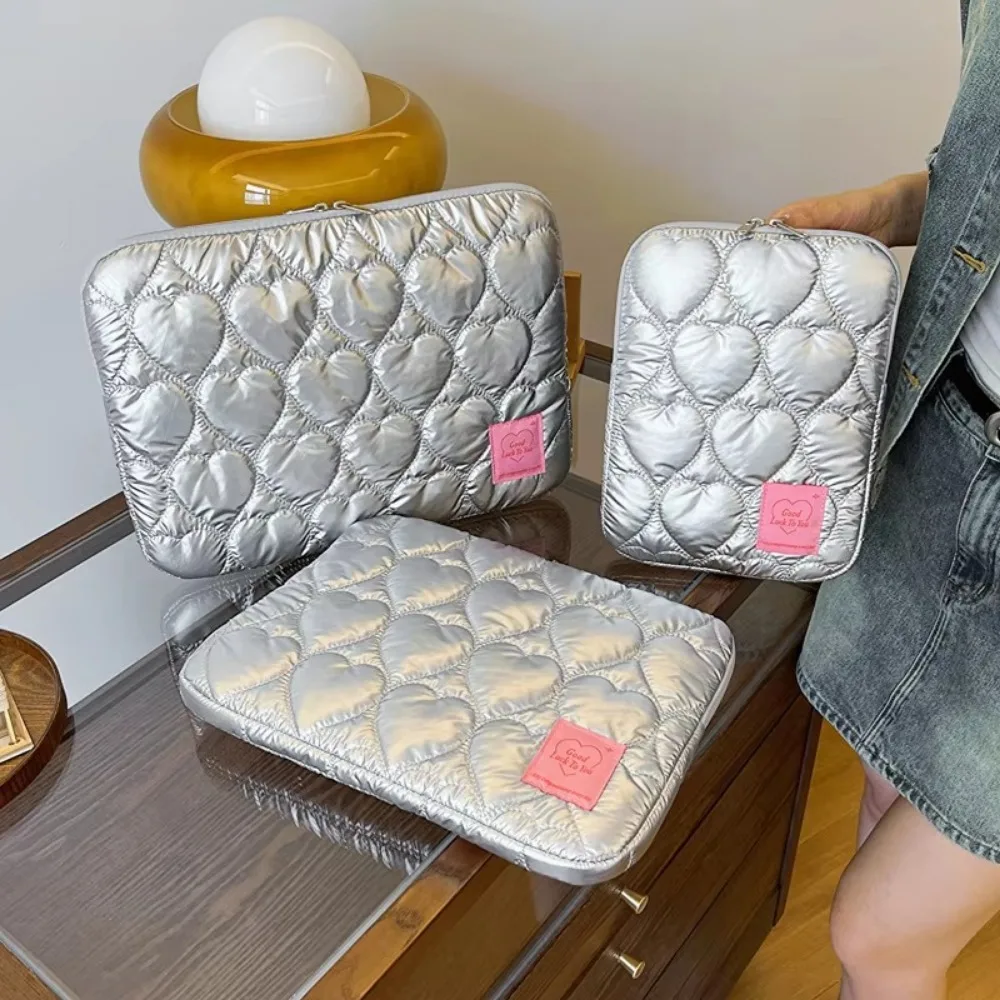 11/15-дюймовая пышная сумка для ноутбука Macaron Color Love Pattern Сумка для ноутбука Противоударный чехол для компьютера с вышивкой для Ipad/Macbook
11/15-дюймовая пышная сумка для ноутбука Macaron Color Love Pattern Сумка для ноутбука Противоударный чехол для компьютера с вышивкой для Ipad/Macbook